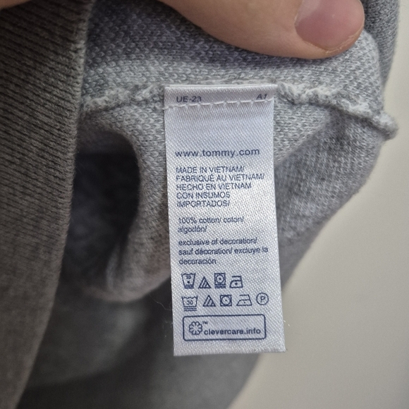 Tommy Hilfiger Womens Preppy Grey Monogram Mock Neck Sweater – Size Large - Picture 4 of 5